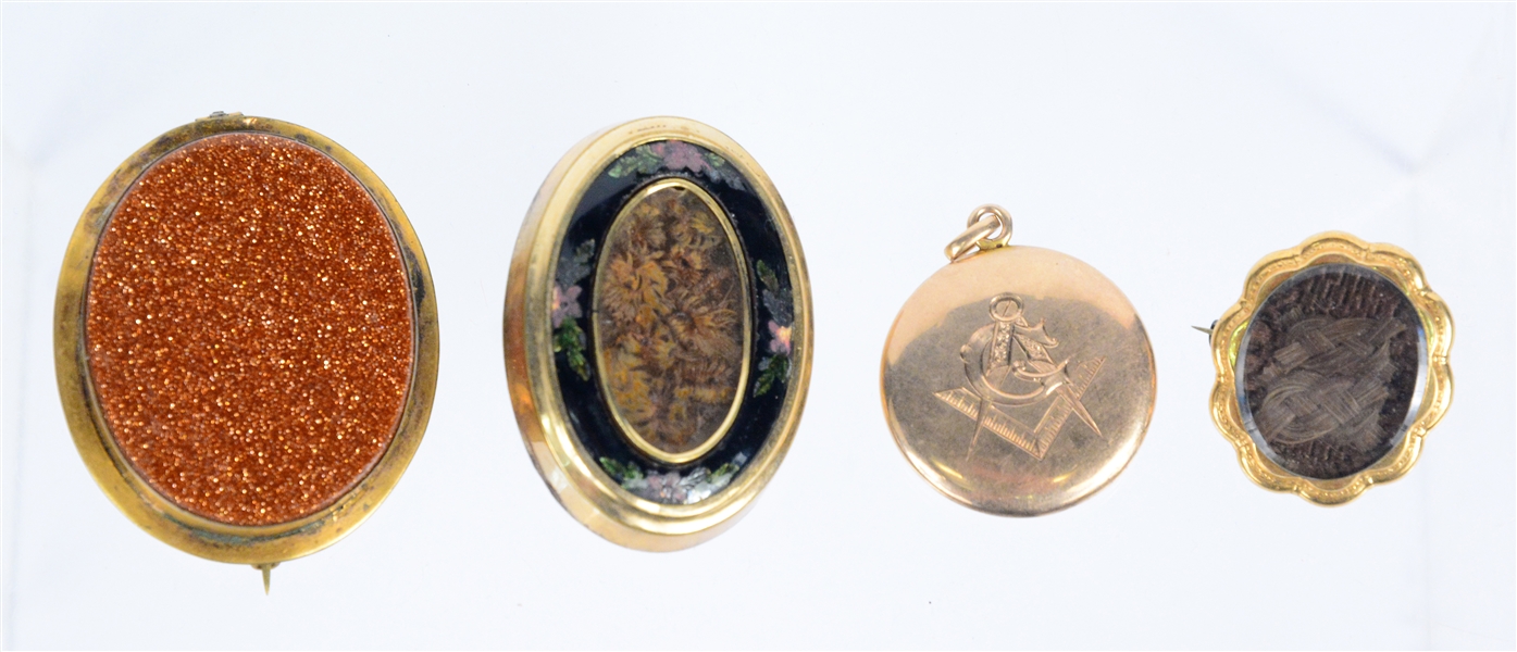 Two Yellow Gold Frames Mourning Brooches