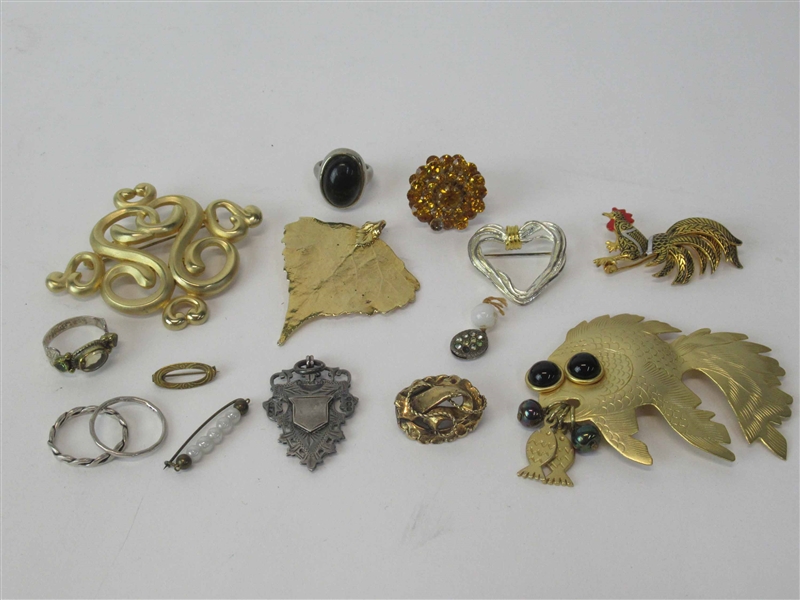 Group of Assorted Ladies Brooches