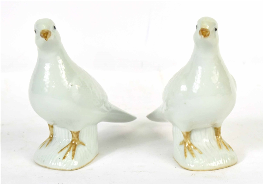 Pair Chinese Porcelain Dove Birds