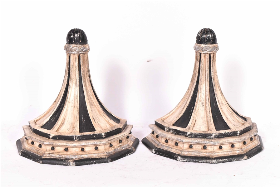 Pair of Neoclassical Style Painted Wall Brackets