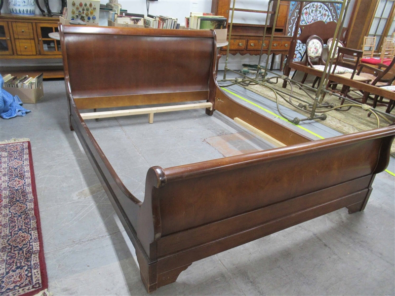 Mahogany Stained Queen Size Sleigh Bed