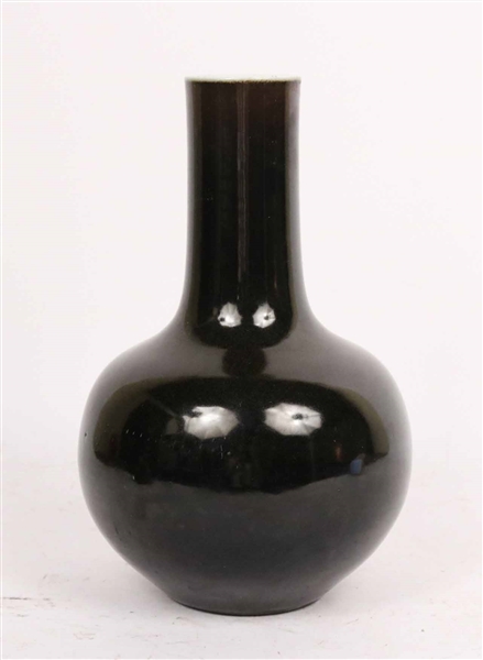 Chinese Mirror Black Bottle Neck Vase