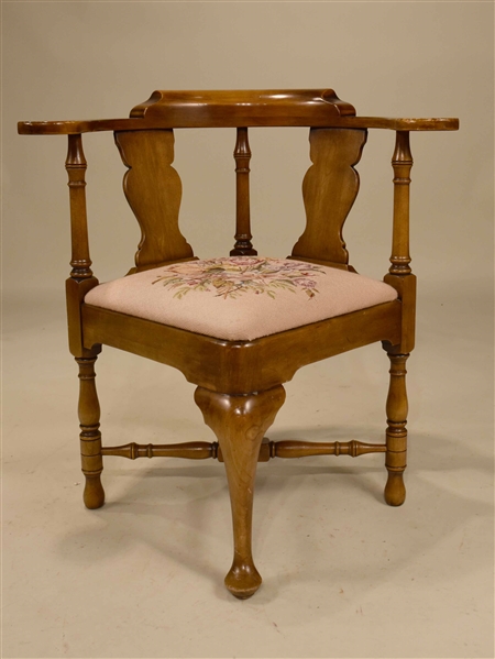 Queen Anne Style Maple Corner Chair
