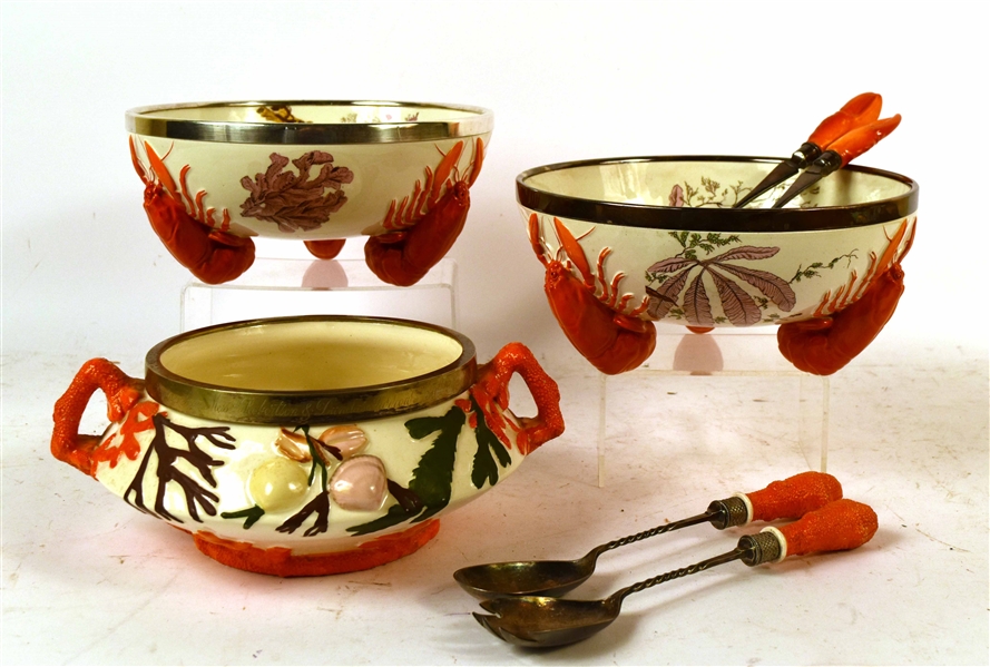Pair of Wedgewood Porcelain Lobster-Footed Bowls