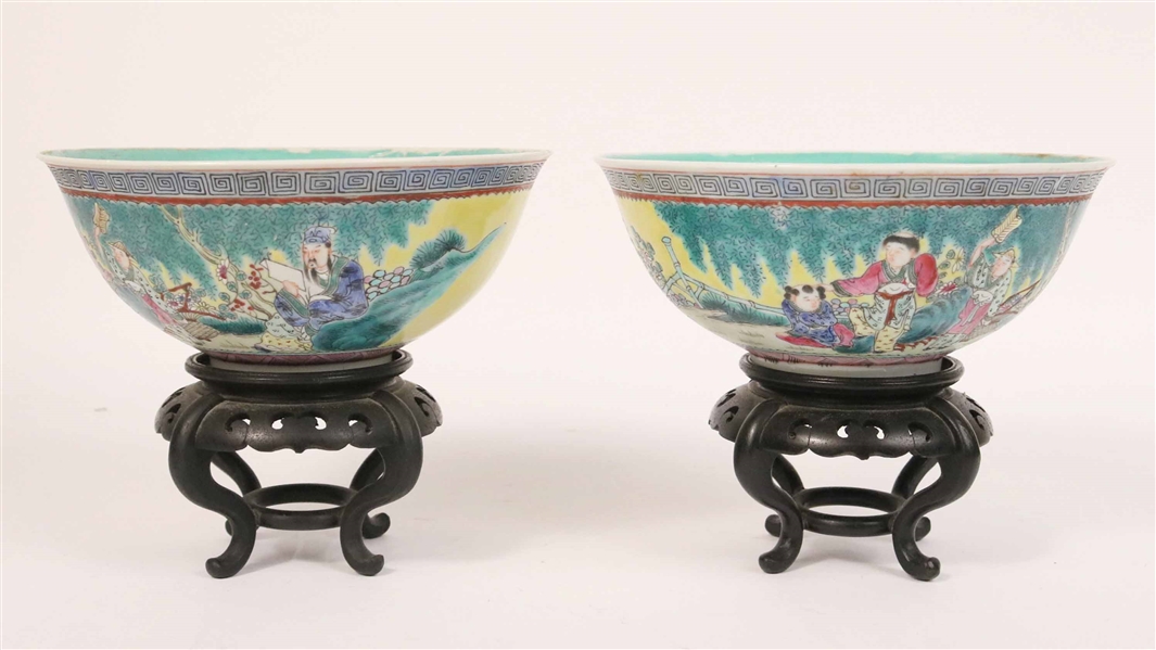 Pair of Chinese Figural-Decorated Porcelain Bowls
