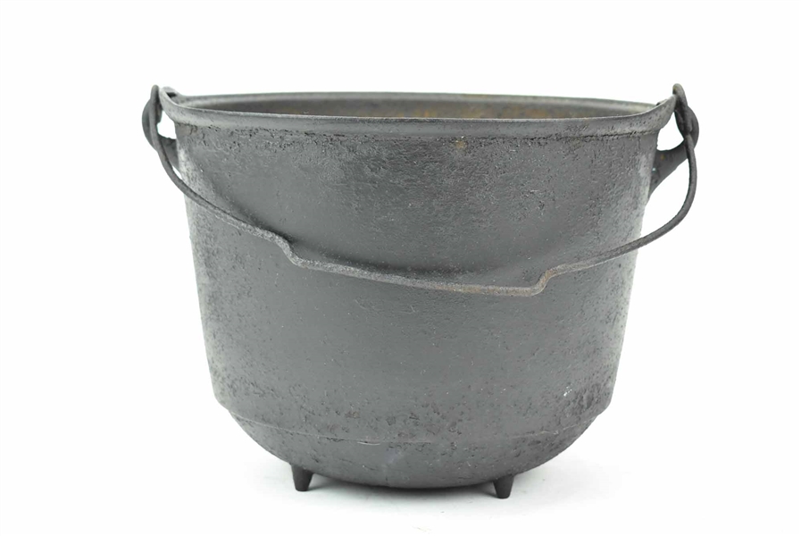 Vintage Iron Cooking Pot