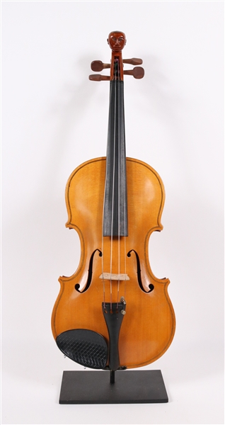 American Folk Art Carved Violin, Mans Head