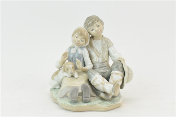 Lladro Boy and Girl with Puppy 