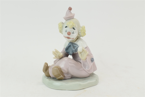 Lladro Seated Clown with Juggling Ball