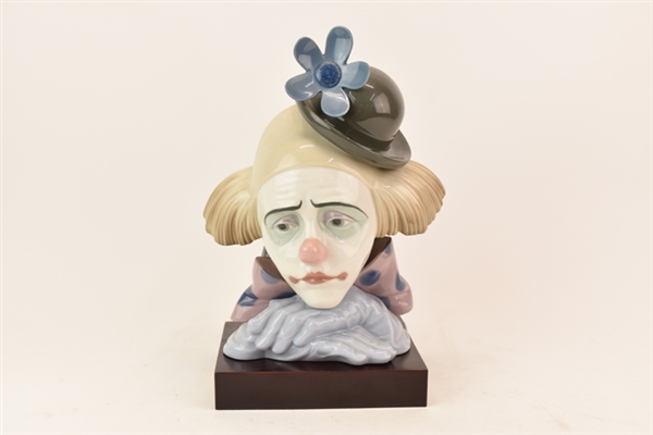 Lladro Sad Worried Clown with Large Flower Hat