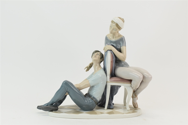 Lladro Couple Seated Ballet Dancers Resting