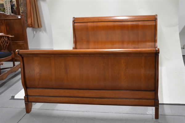 French Mahogany Queen Size Sleigh Bed