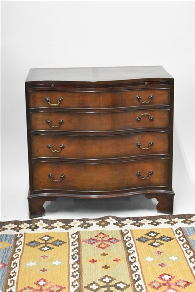 Mahogany Serpentine Front Bachelors Chest 