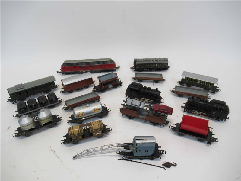 Group of Assorted Marklin Train Cars 