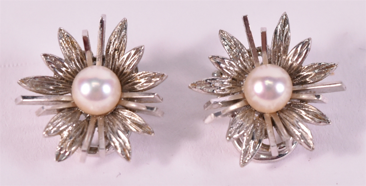 Pair 18k White Gold & Pearl Flower Form Ear Clips