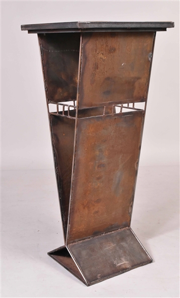 Modern Mixed Metal Pedestal