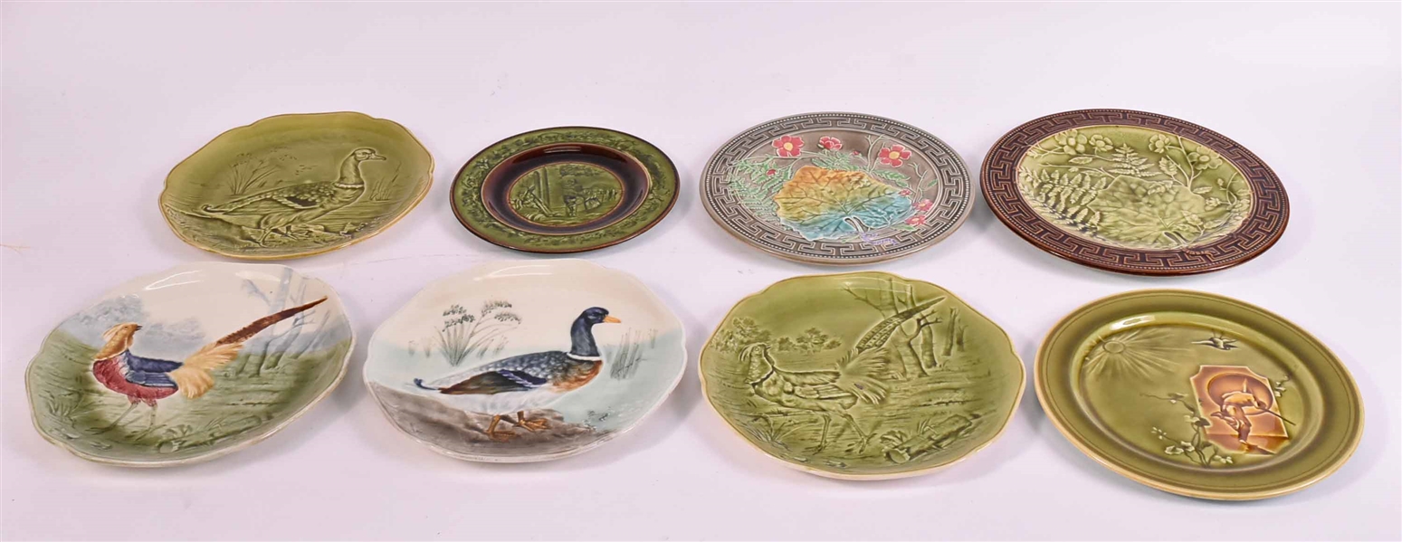 Sixteen Choisy Le Roi Majolica Plates