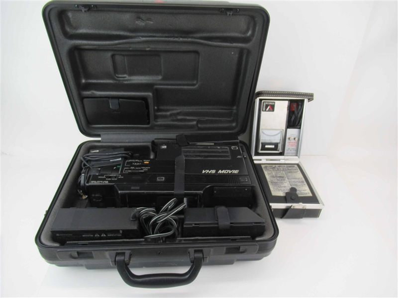 Hitachi VM-5000A VHS Movie Camera Camcorder 