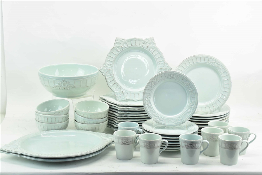 Set of Matceramica Portugal Dinnerware Service 