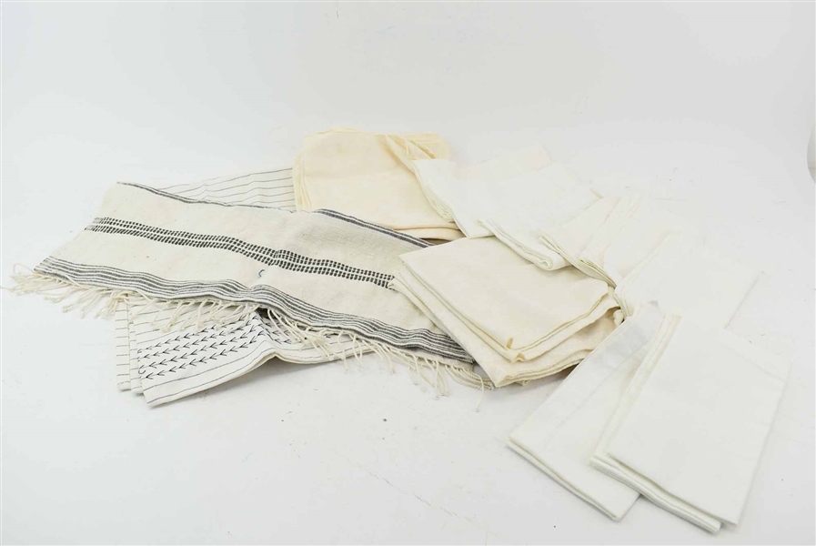 Group of Assorted Linens