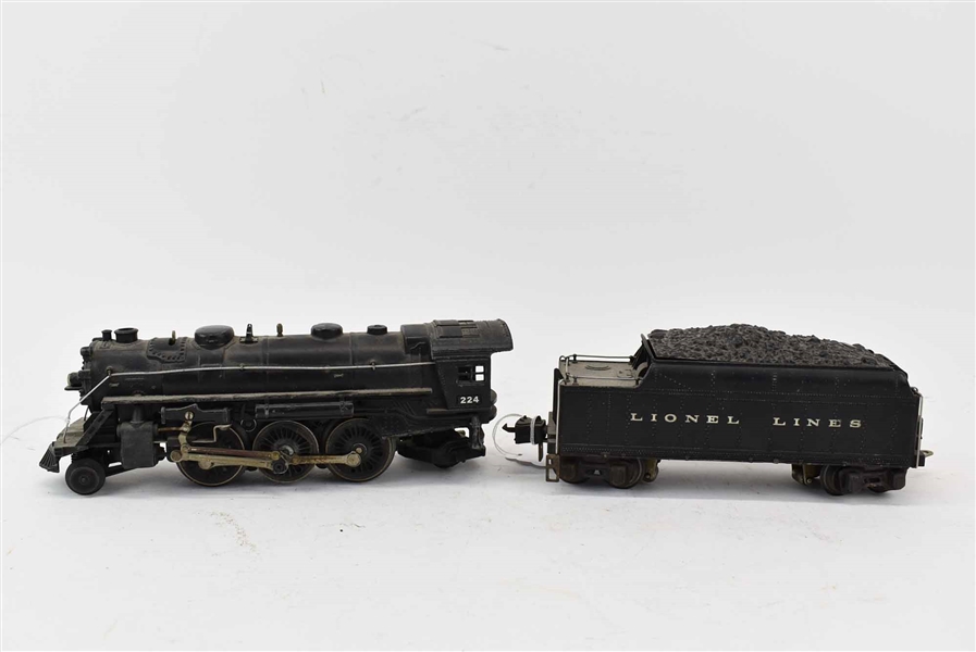 Lionel 224 Locomotive O Gauge and 2224 W Tender