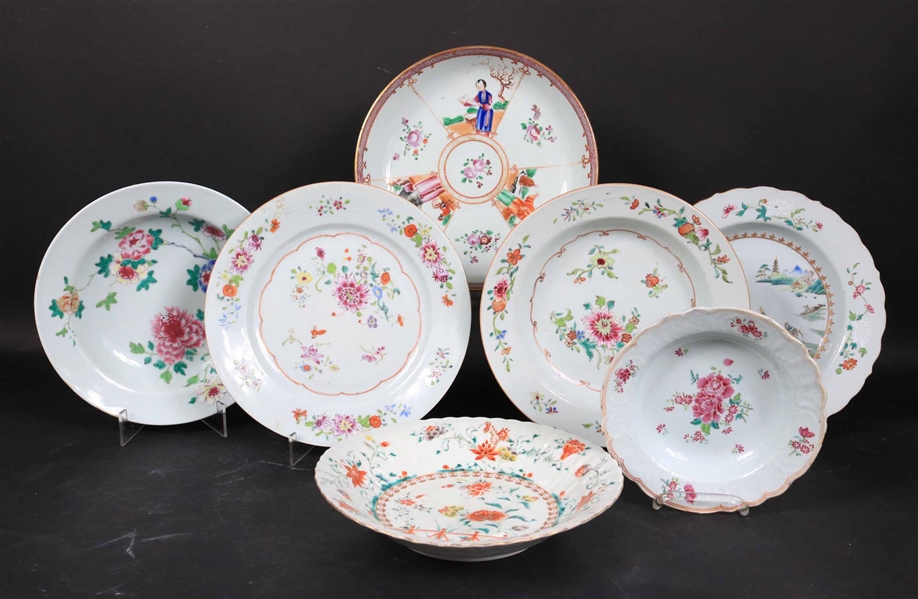 Group of Chinese Export Porcelain Shallow Bowls