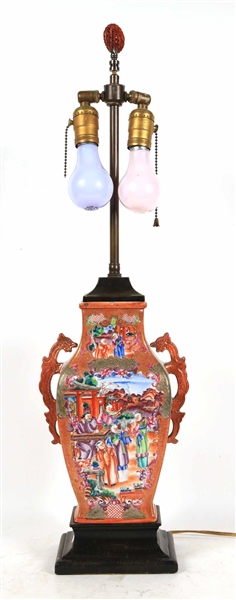 Chinese Export Figure-Decorated Vase