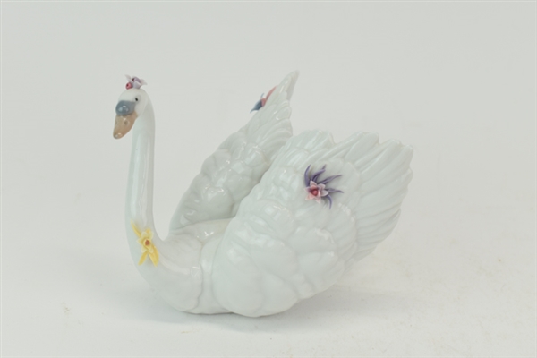 Lladro White Swan Figurine with Flowers