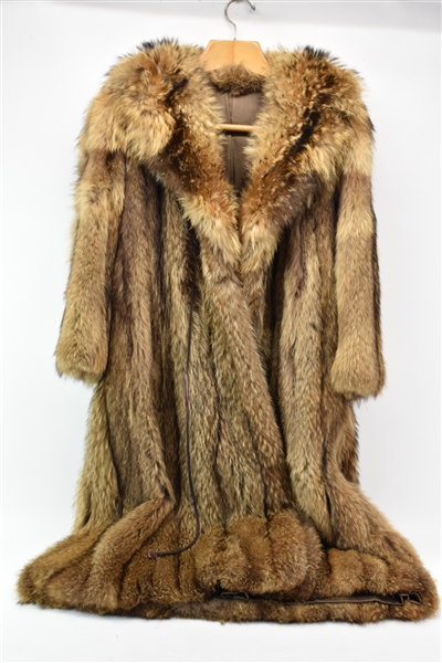 Womens Racoon Long Pointed Collar Fur Coat